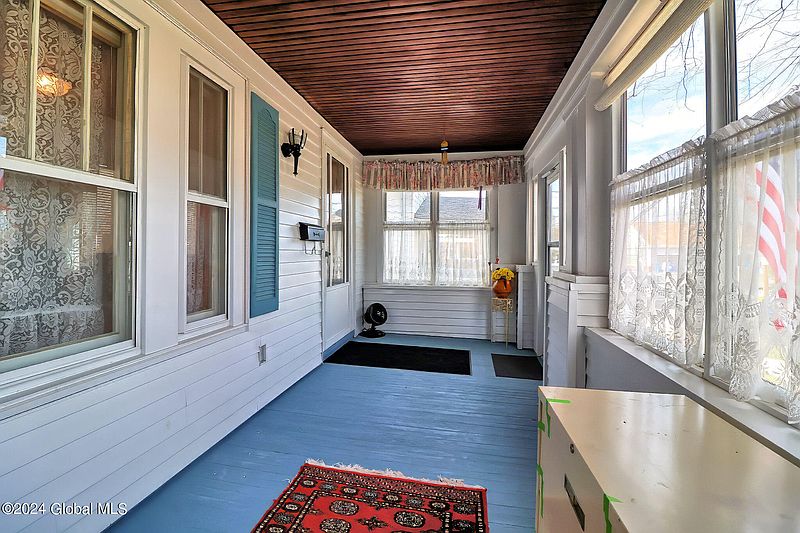 2nd image of 1024 Palmer Avenue