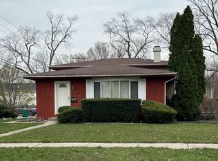 15 S Adams St, Westmont, IL