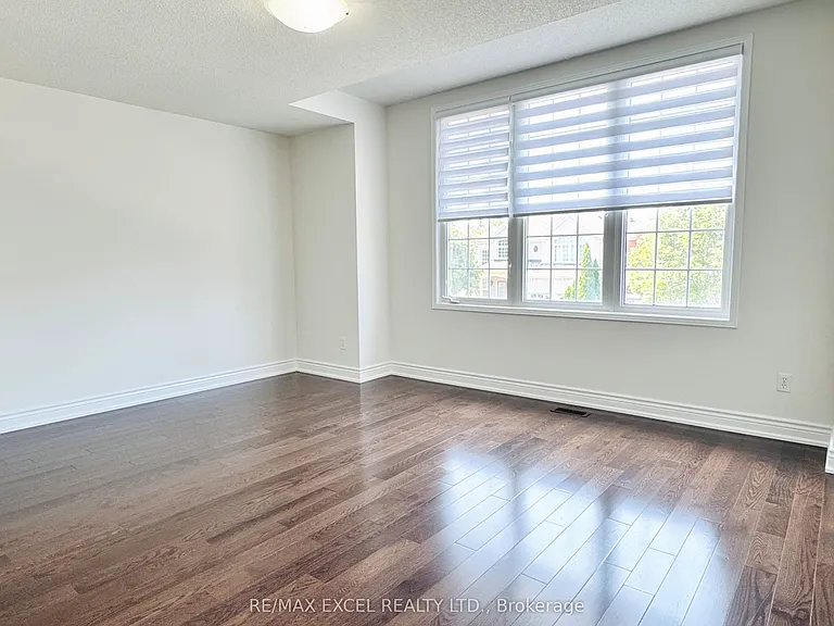 13 Brooksmill Ln — Photo 18