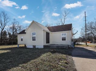 7036 Canterbury Ave, Saint Louis, MO 63143