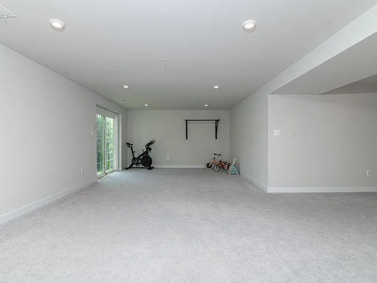 405 Potomac View Pkwy — Photo 25