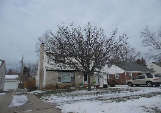 2nd image of 1227 N Hayford Ave