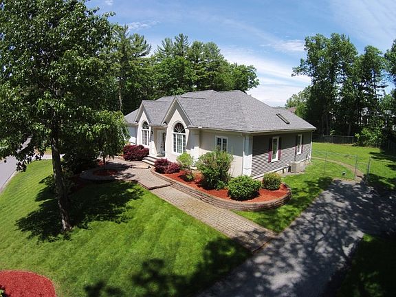 5th image of 361 Shore Dr