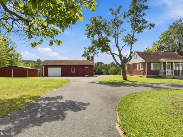 9203 Hedgesville Rd, Hedgesville, WV 25427