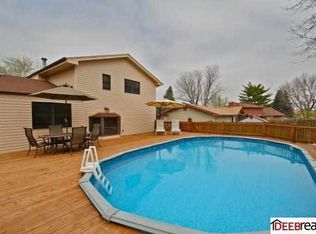 16535 Dorcas St, Omaha, NE 68130