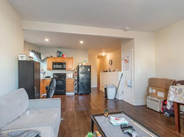 4828 N 12th St #A, Philadelphia, PA 19141