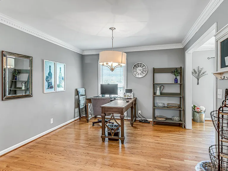 9503 Inavale Ln — Photo 7