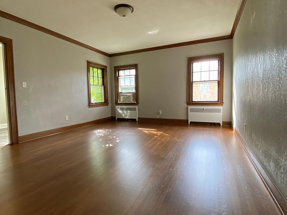 1st image of 527 College Ave #2