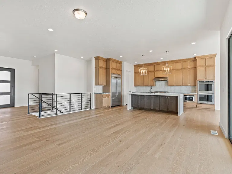 2122 N Beargrass Way — Photo 10