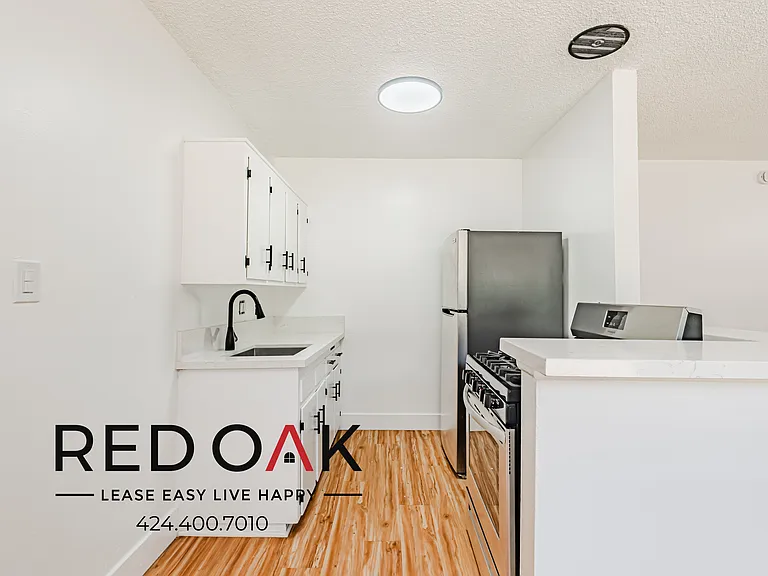 12605 Kensington Ln #3 — Photo 3