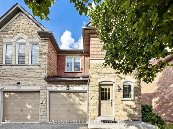 5260 McFarren Blvd Unit 31, Mississauga, ON L5M 7J2
