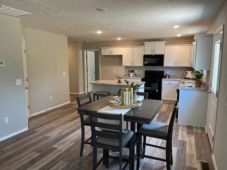 287 Granada St — Photo 10
