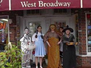 40 W Broadway APT 11, Derry, NH 03038