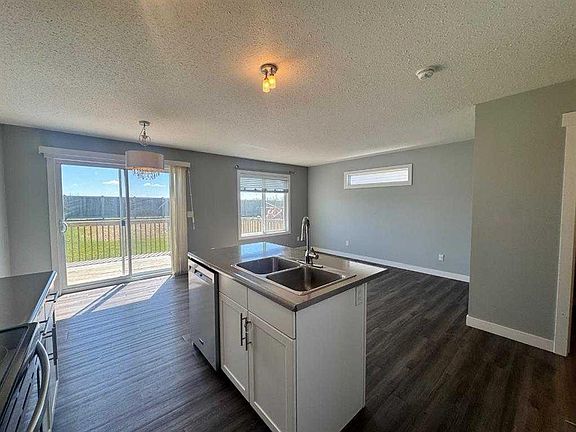 4th image of 8453 101st Ave