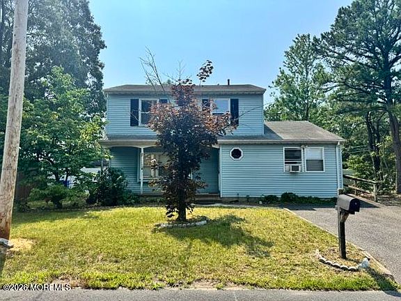2nd image of 855 Lynnwood Avenue