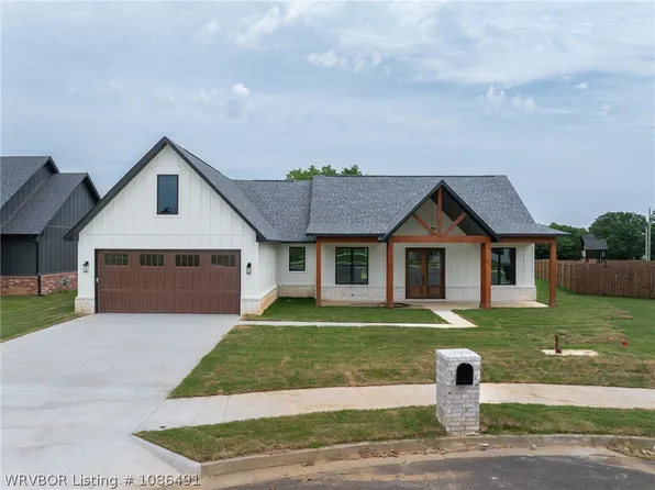 2610 Norman Ln, Greenwood, AR 72936