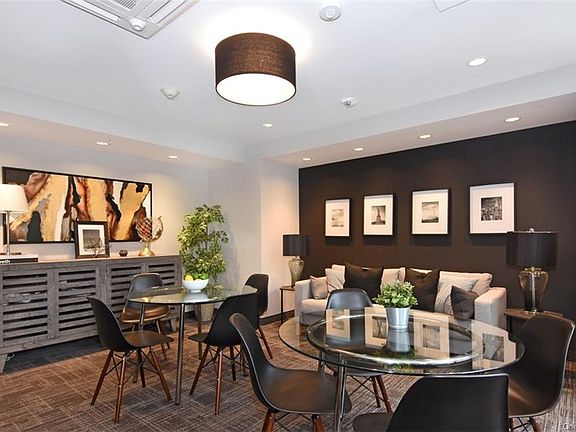 4th image of 13 Main St #6D