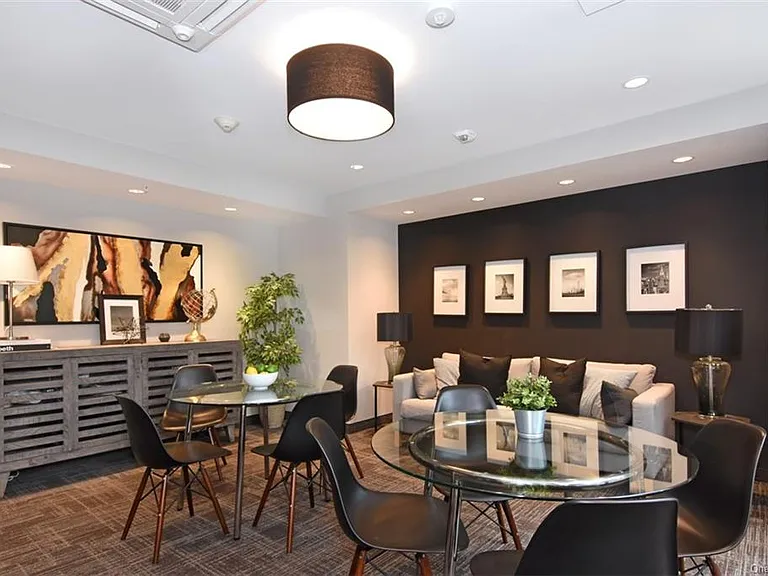13 Main St #6D — Photo 4