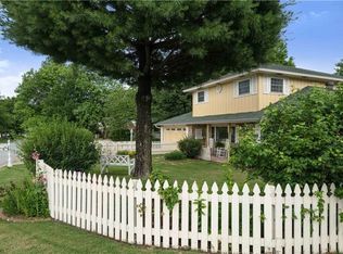 2200 Monticello Ave, Springdale, AR 72762