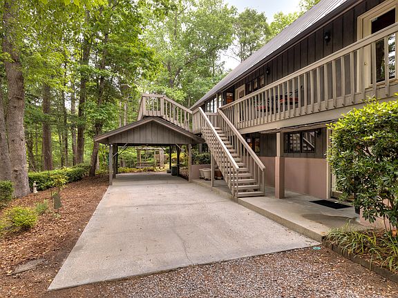 2nd image of 1470 Barnwell Dr