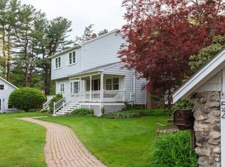 52 Merrow Rd, Lynnfield, MA 01940