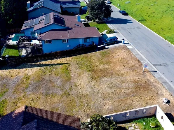 445 Lakehurst Court, Fairfield, CA 94533