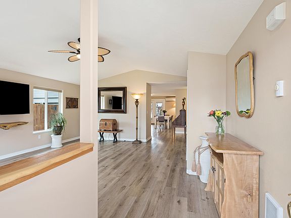 3rd image of 2649 NE Sugarpine Rd