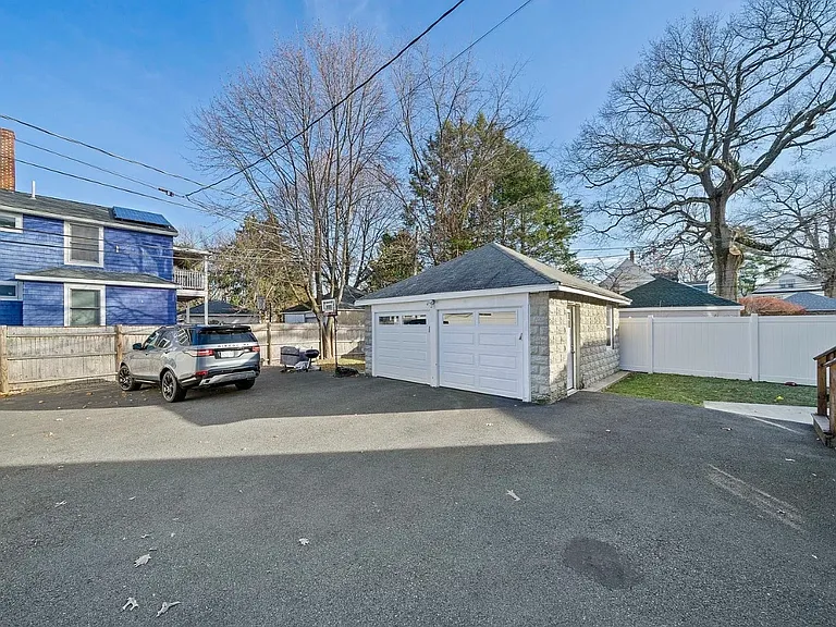220 Blue Hills Pkwy #1 — Photo 14