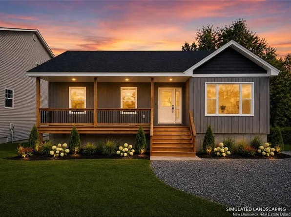 59 Malibu St, Fredericton, NB E3A 5P9