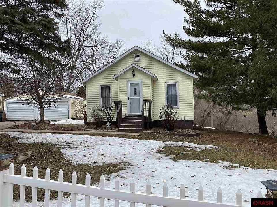 1st image of 304 Park Ave NE