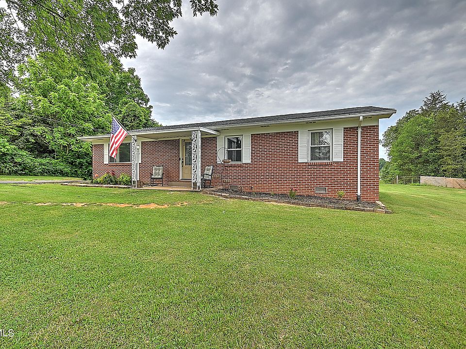 1st image of 121 Briarwood Dr