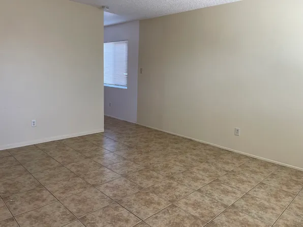 3801 Soranno Ave #C, Bakersfield, CA 93309
