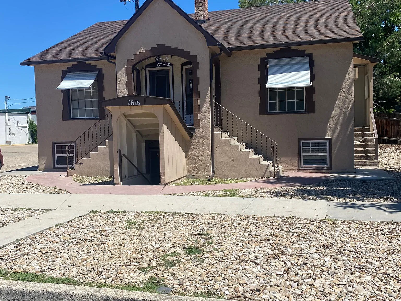 1 bed, 600 sqft, $1,050 — Photo 2