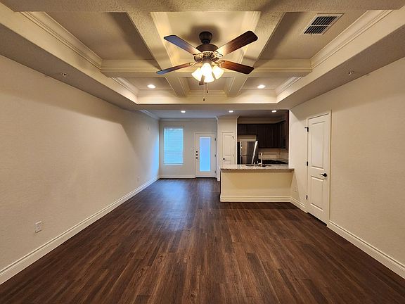 2nd image of 324 Untermaier St