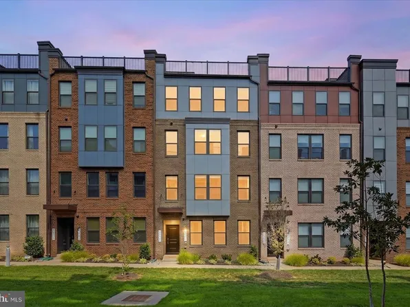 44531 Wolfhound Sq, Ashburn, VA 20147
