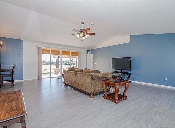 4th image of 2301 SW 27th Ter