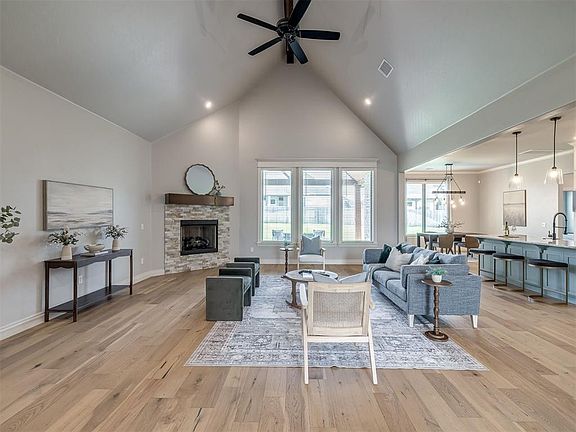 5th image of 4844 Constitution Ln