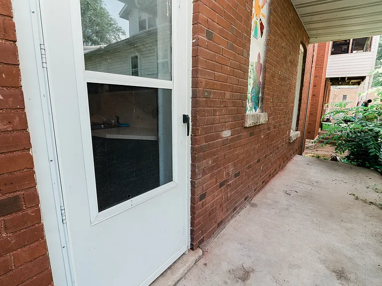 303 W Atchison St #A — Photo 3
