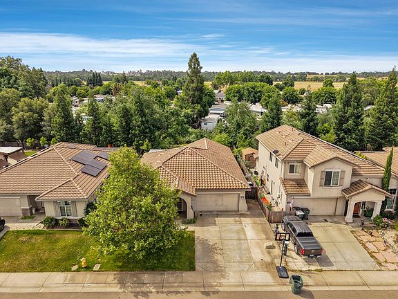 3rd image of 378 Eagle Dr
