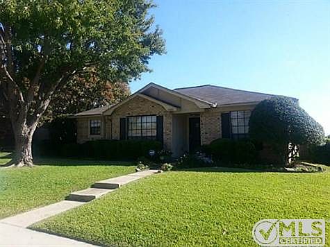 1st image of 2608 W Wentwood Dr