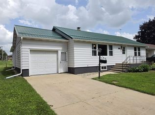 816 27th Ave, Monroe, WI 53566