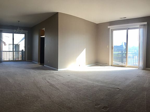 4th image of 1517 Raymond Dr APT 204