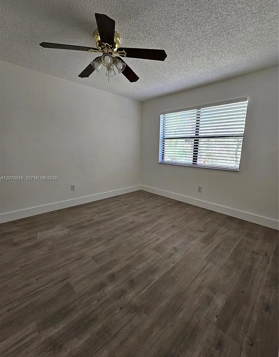 Lago Grande Condo Three B — Photo 1