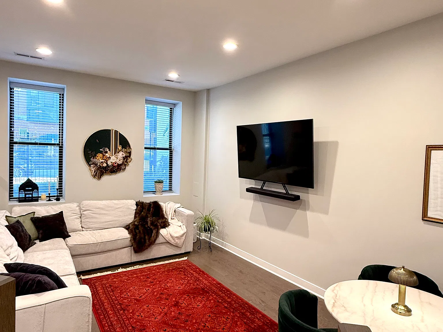 2 bed, 1020 sqft, $4,250 — Photo 3