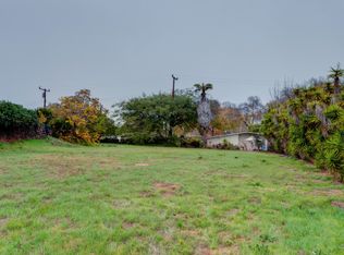 225 Ravenscroft Dr, Goleta, CA 93117
