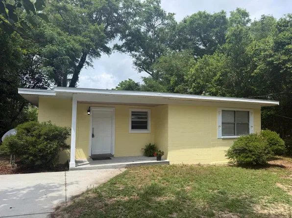 603 New York Dr, Pensacola, FL 32505