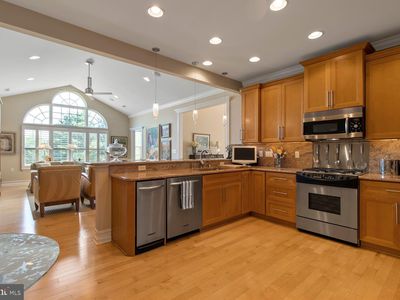 52 Villa Dr, Warminster, PA, 18974