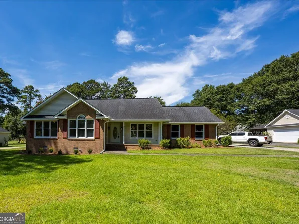 120 Deer Ridge Dr, Lizella, GA 31052