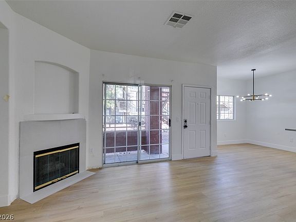 3rd image of 4730 E Craig Rd Unit 1085