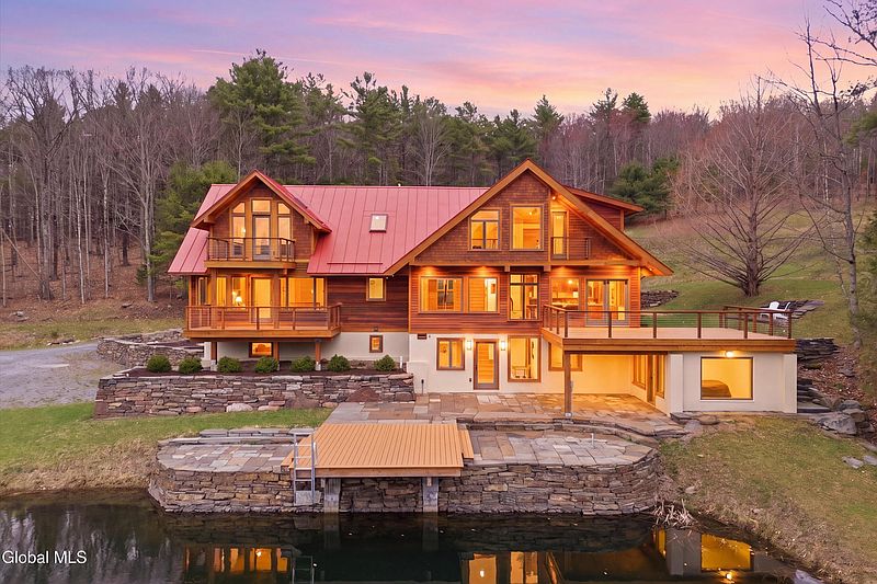 3rd image of 165 Vaughn Hill Road